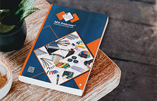 Catalogue SES-STERLING sur une table