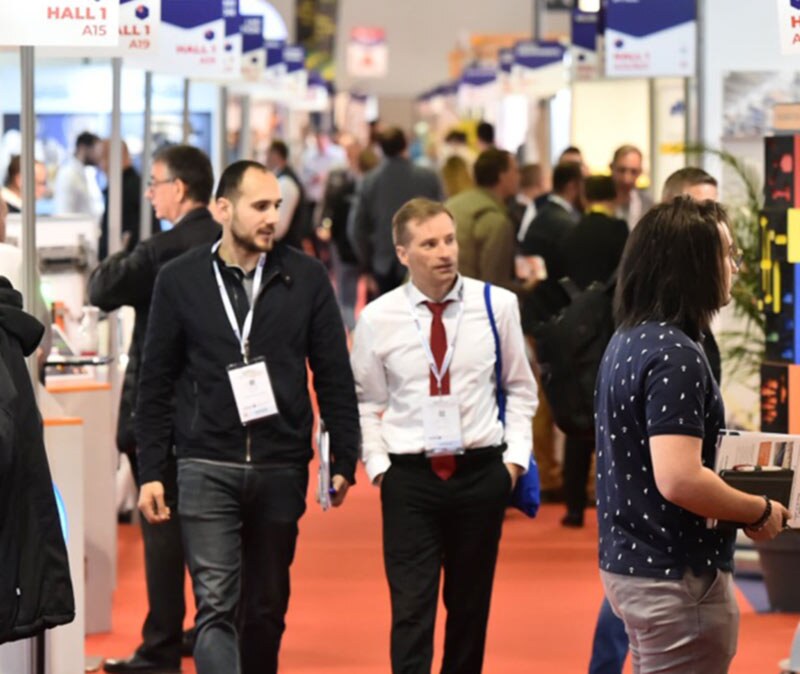 Ballade dans le hall du salon Proxiindus
