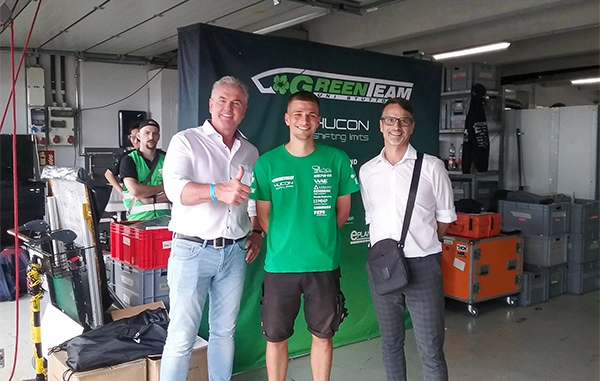 Andreas Benzenhöfer mit Simon Fink